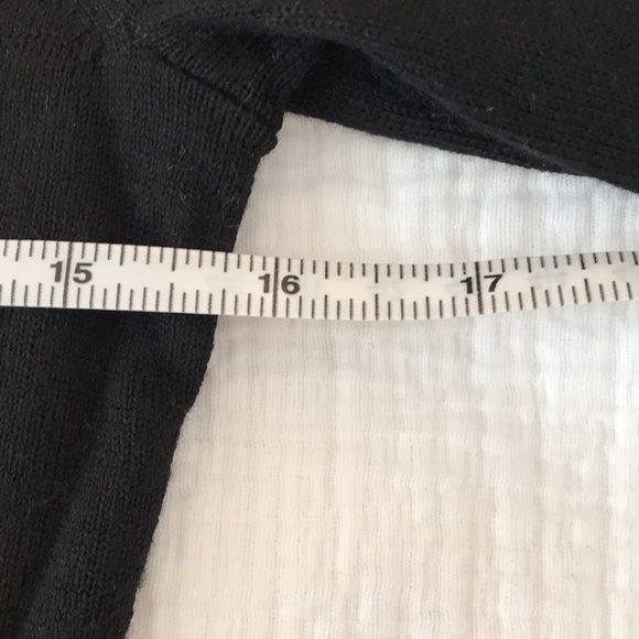 Banana Republic Extra Fine Merino Wool V Neck Ruffle 3/4 Sleeve Sweater Size XS - Picture 8 of 11